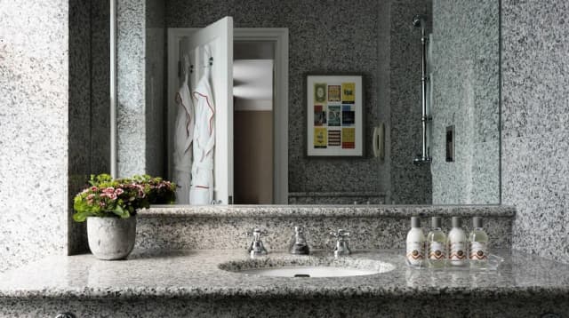 Covent Garden Hotel, Firmdale Hotels-Four Poster Room-3