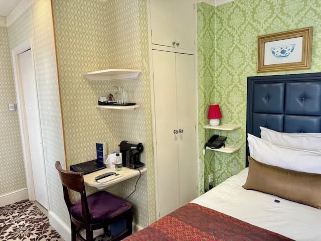 더 레오나드 호텔-싱글룸-5