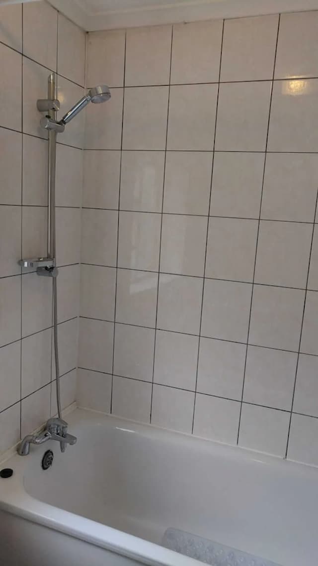 Apollo Hotel Kings Cross-Basic Double Room-8