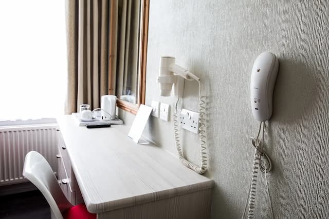 Central Hotel-Standard Single Room, Ensuite-4