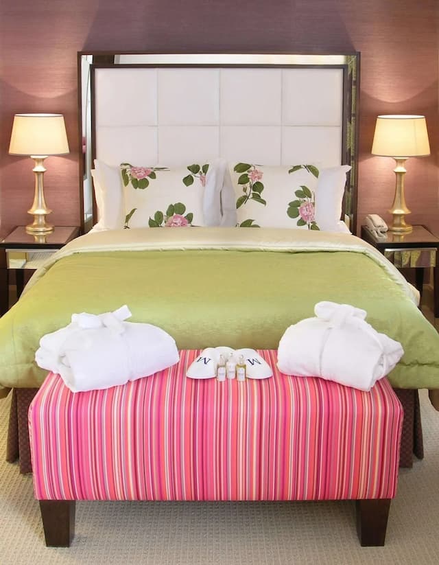 The Mandeville Hotel-Deluxe Room, 1 Queen Bed-3