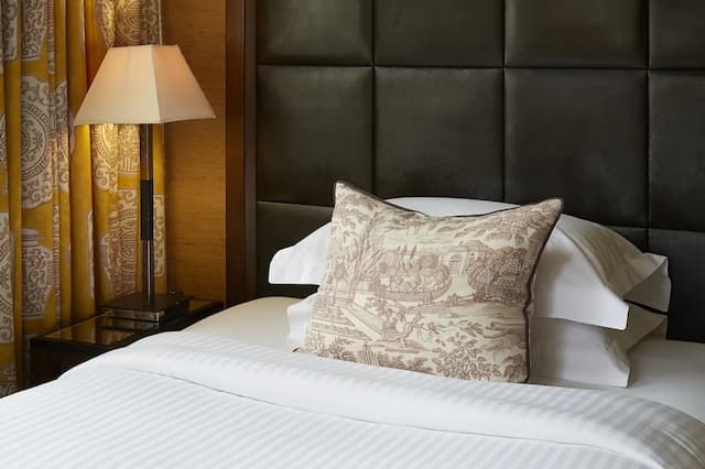 The Mandeville Hotel-Deluxe Room, Single Bed-1