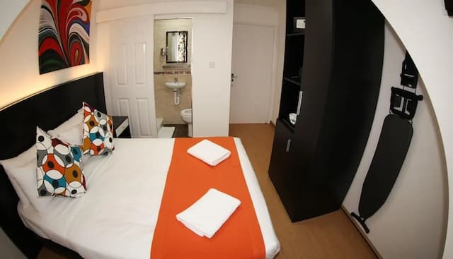 Heathrow Inn-Double Room, Ensuite-5