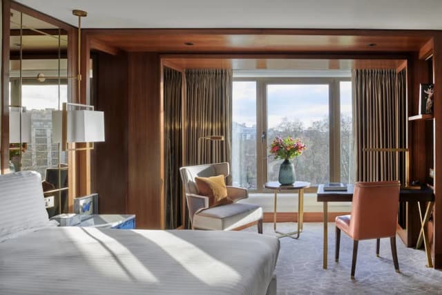 InterContinental London Park Lane by IHG-Premium Room, 1 King Bed (Mayfair Floor)-1