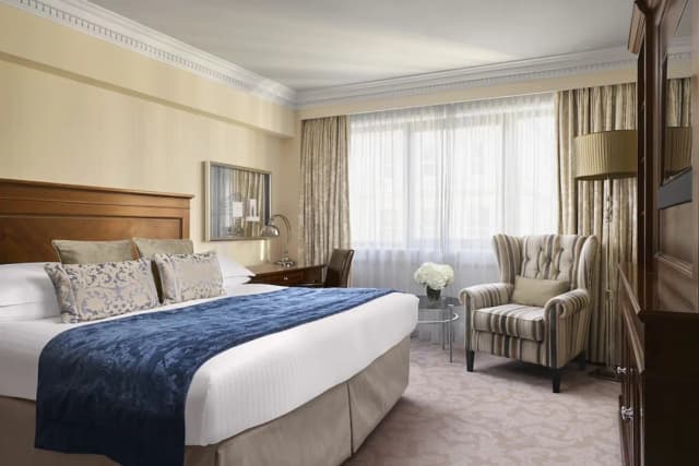 InterContinental London Park Lane by IHG-Classic Room, 1 King Bed-5
