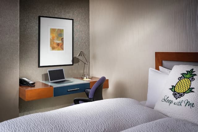 스테이파인애플, 워터타운 호텔, 유니버시티 디스트릭트 시애틀-스튜디오, 퀸사이즈침대 2개, 장애인 지원 (Communication Features)-2