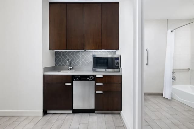 Residence Inn Marriott New York Downtown Manhattan/WTC Area-Executive Studio, 1 King Bed with Sofa bed-6