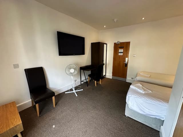 Somerset Hotel Baker Street London-Standard Twin Room, 2 Twin Beds-5