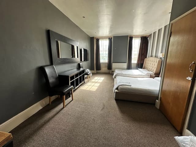 Somerset Hotel Baker Street London-Standard Quadruple Room, 2 Double Beds-8