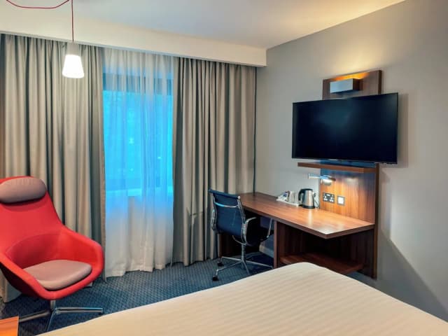Holiday Inn Express London - Stratford by IHG-Standard Room, 1 Double Bed-8