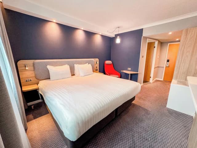 Holiday Inn Express London - Stratford by IHG-Standard Room, 1 Double Bed-5