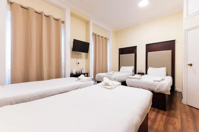 아스토리아 호텔-쿼드룸, 앙스위트-5