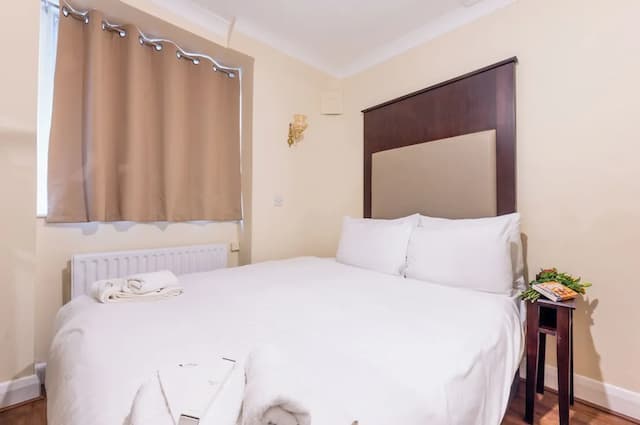 아스토리아 호텔-더블룸, 앙스위트-4