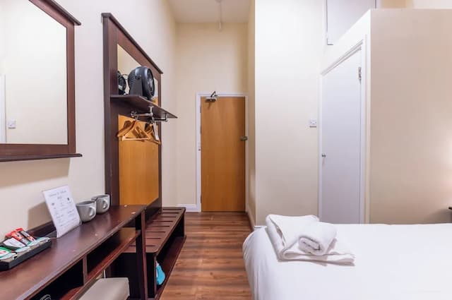 아스토리아 호텔-더블룸, 앙스위트-9