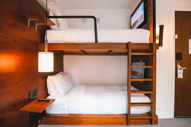 Arlo SoHo-Twin Room-8