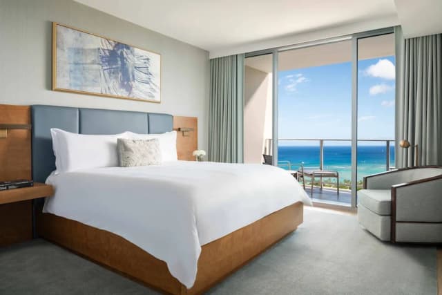 The Ritz-Carlton Residences, Waikiki Beach-尊贵套房, 3 间卧室, 海洋景观-2