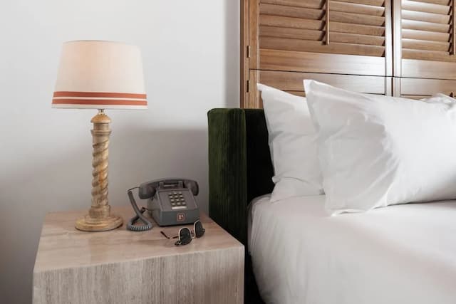 パリハウス ウエスト ハリウッド アット ビバリー ヒルズ-スタンダード ルーム クイーンベッド 1 台 電子レンジ (Queen)-2