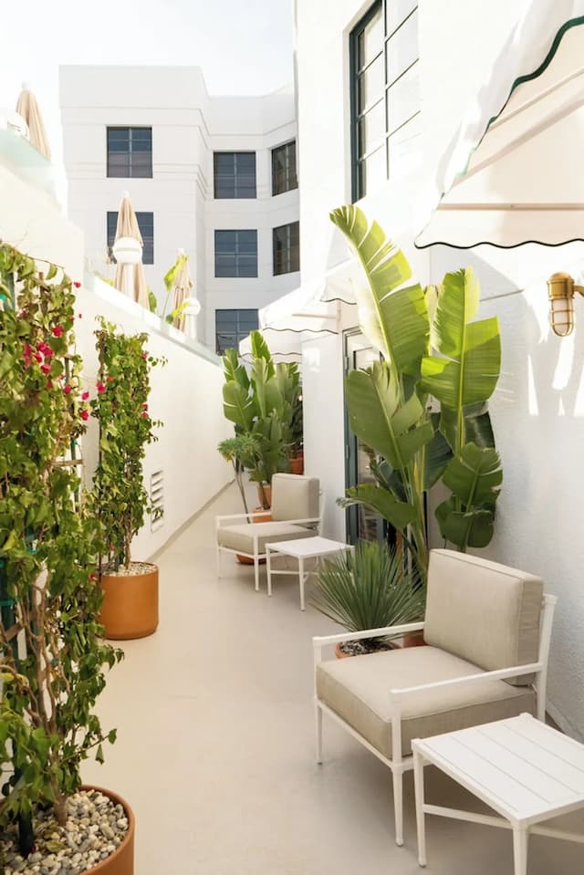 パリハウス ウエスト ハリウッド アット ビバリー ヒルズ-デラックス ルーム クイーンベッド 2 台 バルコニー コートヤード (Deluxe Double Balcony - 2 Queen Beds)-4