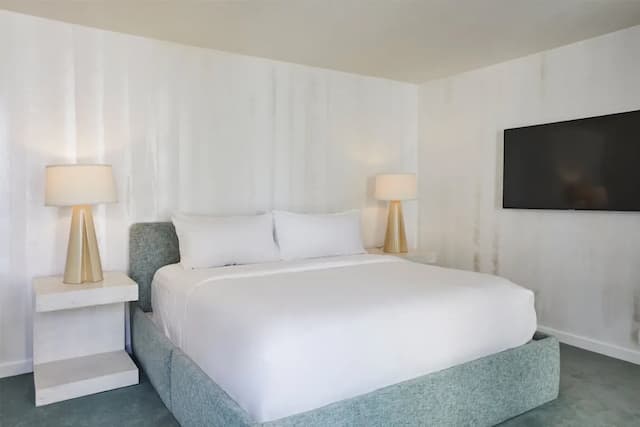 Avalon Hotel Beverly Hills, a Member of Design Hotels-经典客房, 1 张特大床 (Canon Building)-3
