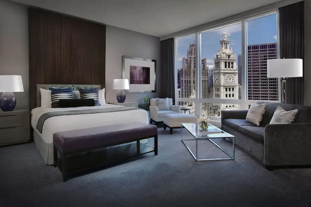 Trump International Hotel & Tower Chicago-行政客房, 1 张特大床, 湖景-1