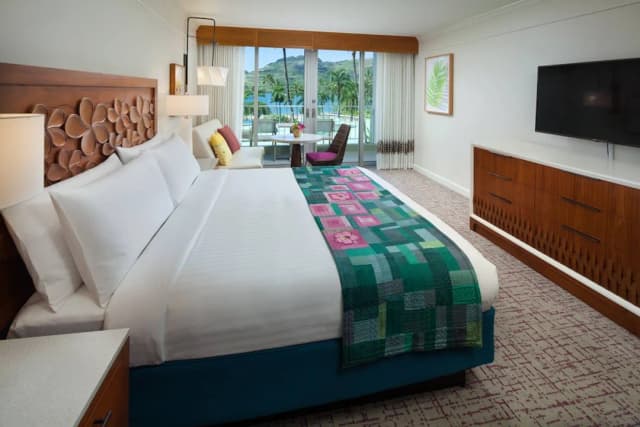 Marriott's Kaua'i Beach Club-Room, 1 King Bed, Ocean View (Balcony)-1