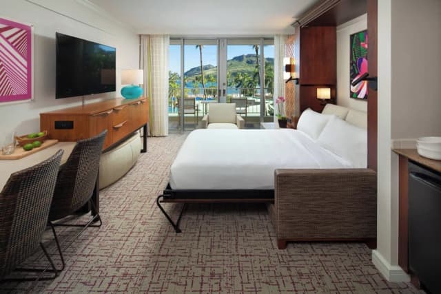Marriott's Kaua'i Beach Club-Room, 1 Queen Wall Bed, Non Smoking, Ocean View (Balcony)-2