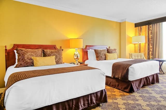 Omni Houston Hotel-Premier Room, 2 Queen Beds (Signature)-8