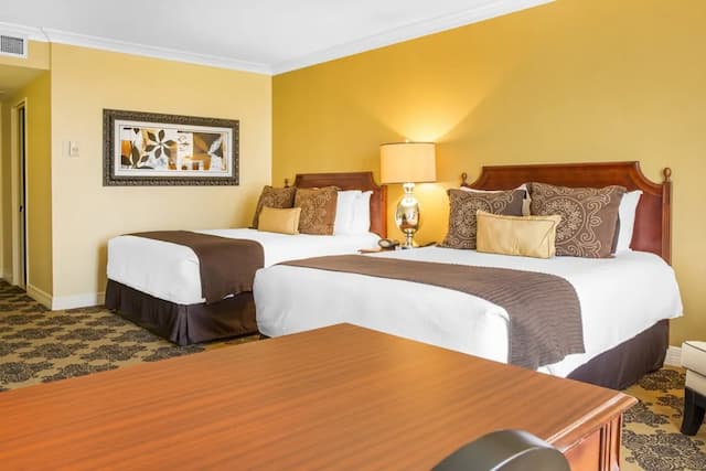 Omni Houston Hotel-Premier Room, 2 Queen Beds (Signature)-10