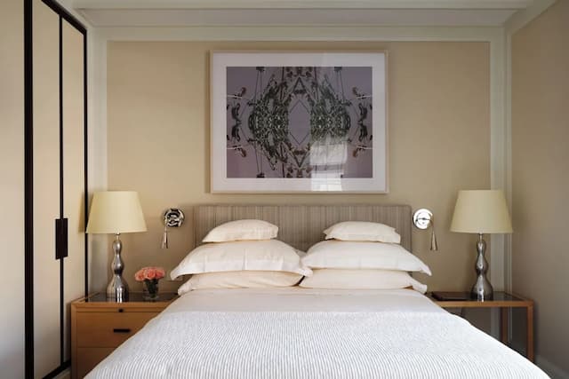 The Mark-Superior Courtyard Queen Room-3