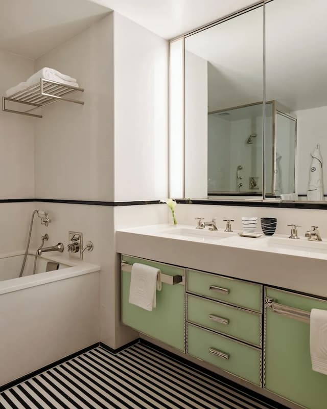 The Mark-Premier Suite-4