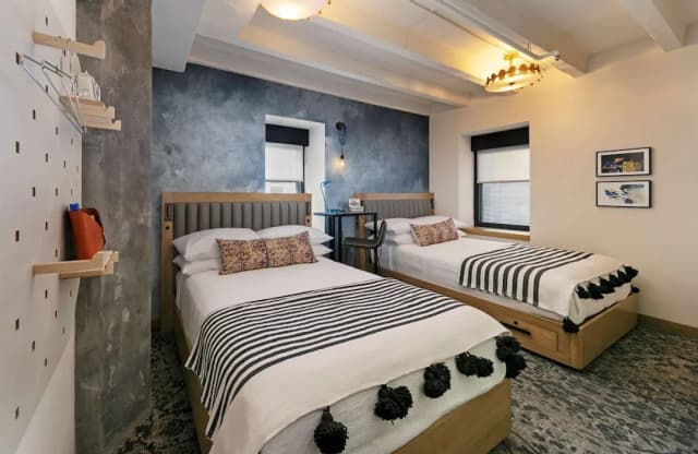 The Wayfarer Downtown LA, Tapestry Collection by Hilton-Room, 2 Queen Beds-3