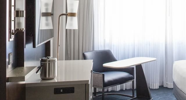 Hyatt Centric Fisherman's Wharf San Francisco-Room, 1 Queen Bed, Accessible (Shower)-1