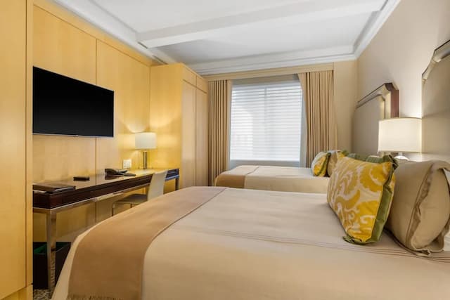 Omni Berkshire Place-Deluxe Room, 2 Double Beds-2