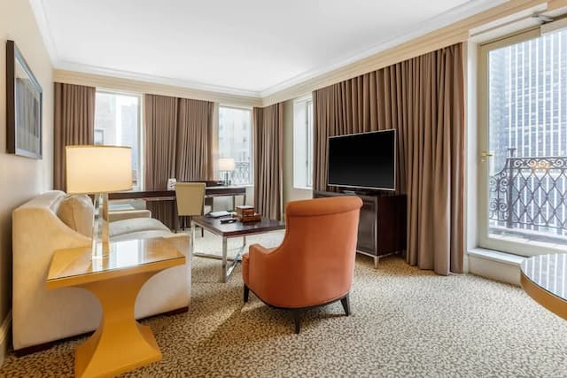 Omni Berkshire Place-Suite, 1 King Bed (Madison)-5