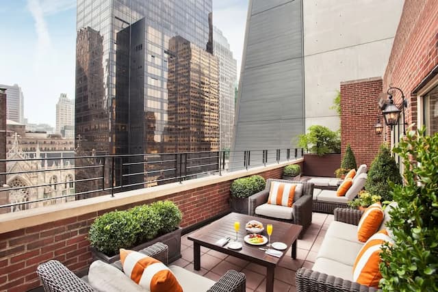 Omni Berkshire Place-Luxury Suite, 1 King Bed (Rodgers and Hammerstein)-1