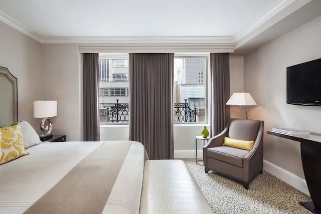 Omni Berkshire Place-Suite, 1 King Bed, Terrace (5th Avenue)-2