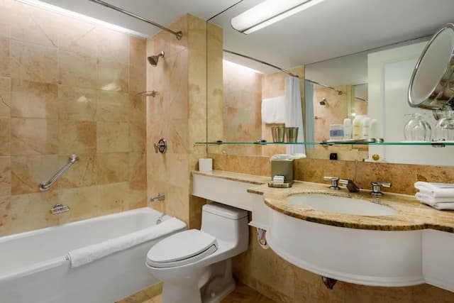 Omni Berkshire Place-Berkshire Suite, 1 King Bed-9