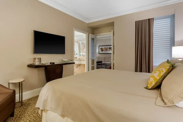 Omni Berkshire Place-Berkshire Suite, 1 King Bed-3