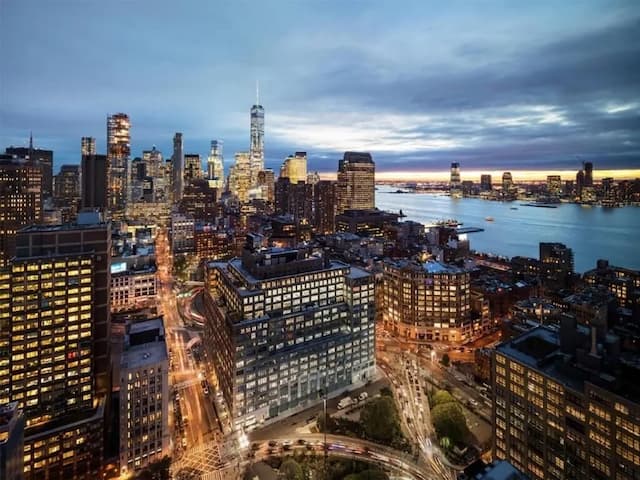 The Dominick-Skyline View King Room-2