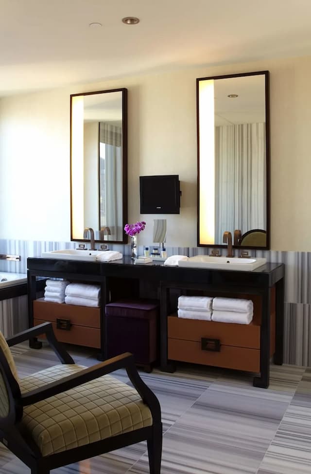 The Dominick-Skyline View King Room-5