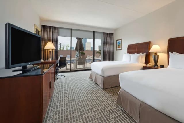 Hilton Houston Post Oak by the Galleria-Room, 2 Double Beds-4