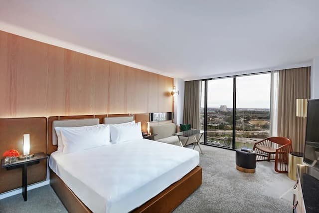 C. ボールドウイン、キュリオ コレクション バイ ヒルトン-ルーム キングベッド 1 台-1