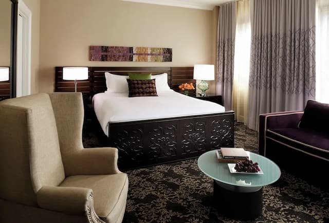 킴프턴 호텔 빈티지 시애틀 바이 IHG-프리미엄룸, 킹사이즈침대 1개 및 소파베드, 시내 전망-1