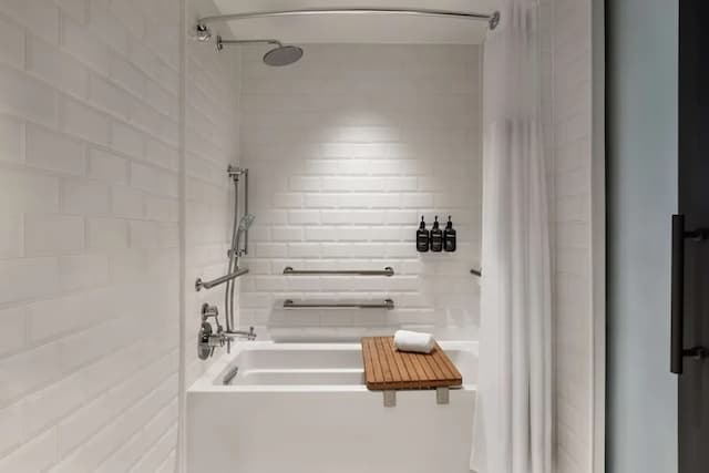 캐노피 바이 힐튼 샌프란시스코 소마-룸, 퀸사이즈침대 1개, 장애인 지원, 코너 (Mobility & Hearing, Bathtub)-3