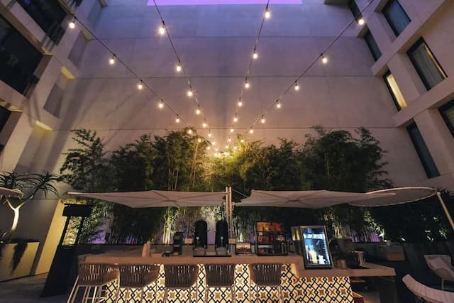 The Godfrey Hotel Hollywood-Element Lounge Access, Garden Terrace King-22