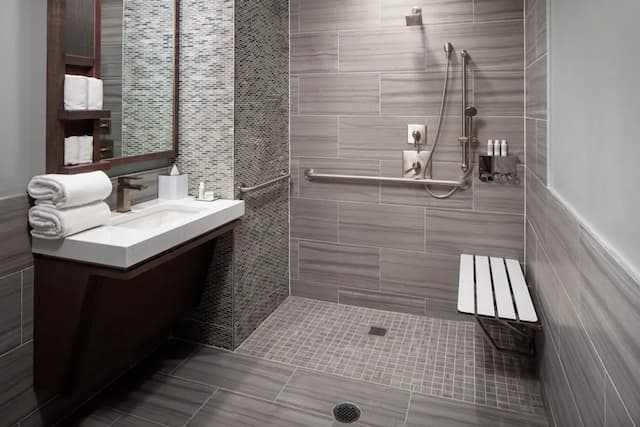 Hotel Indigo Flushing - LaGuardia by IHG-Room, 1 King Bed, Accessible (Communications, Mobility)-2