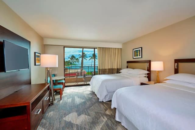 Sheraton Kauai Resort-Deluxe Room, 2 Queen Beds, Oceanfront-1