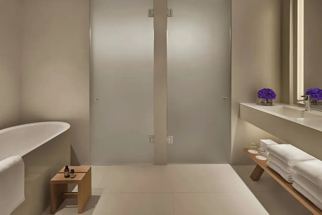 The West Hollywood EDITION-尊贵套房, 1 张特大床和 1 张沙发床-9