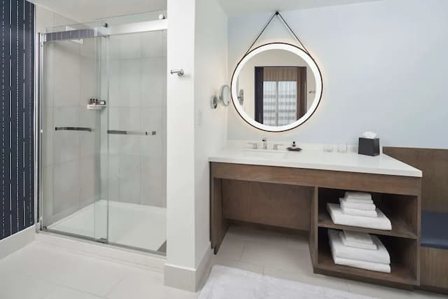 The Chifley Houston, Tapestry Collection by Hilton-套房, 2 张大床, 无烟房-11