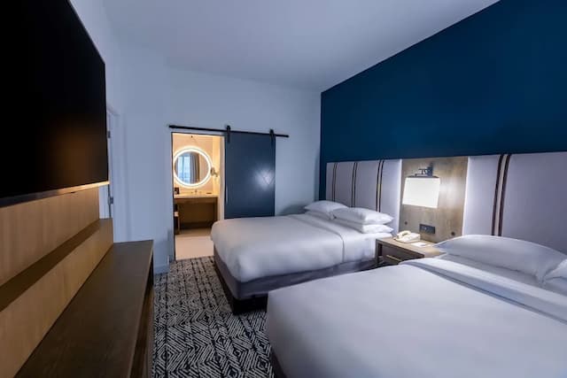 The Chifley Houston, Tapestry Collection by Hilton-套房, 2 张大床, 无烟房-2